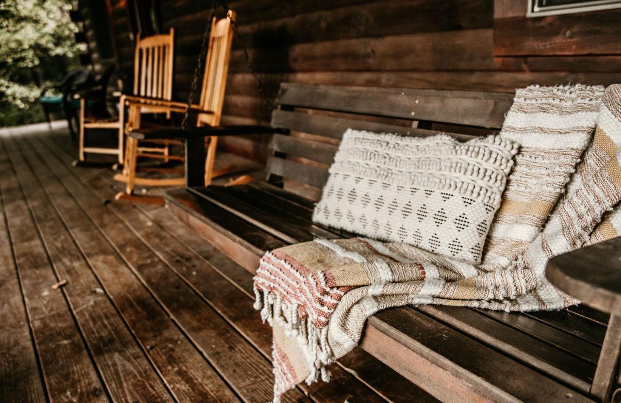 Beautiful Cabin On 83 Acres Near New River Gorge National Park Hico Extérieur photo