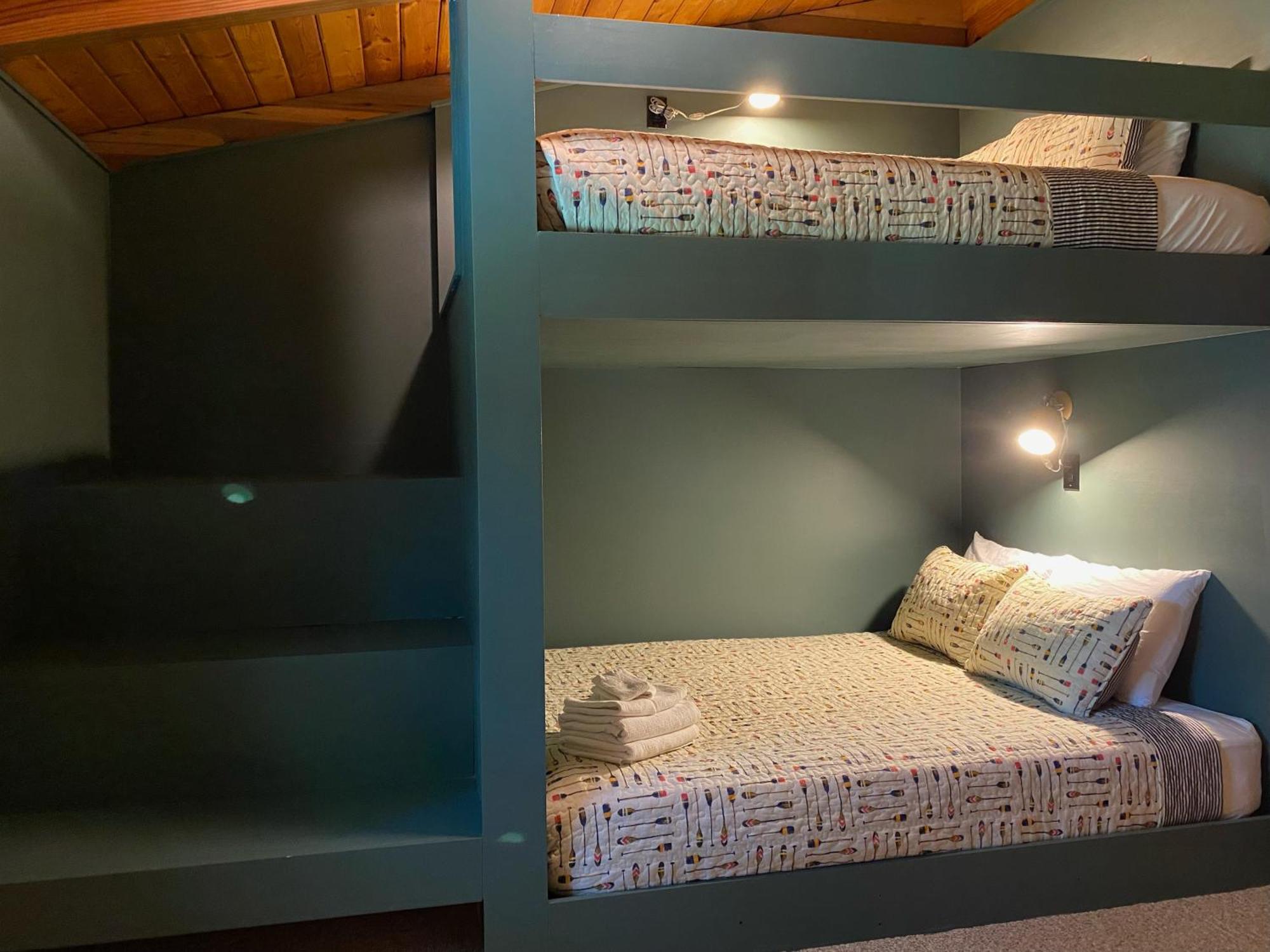 Beautiful Cabin On 83 Acres Near New River Gorge National Park Hico Extérieur photo